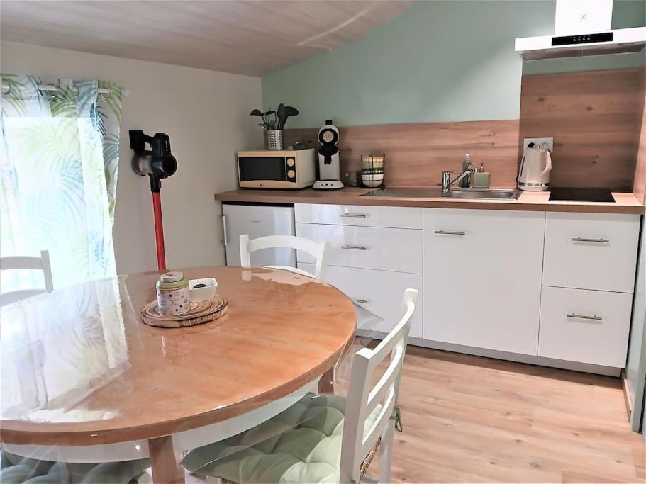 Apartamento Le P'tit D'isa, 15 Km Du Puy Du Fou